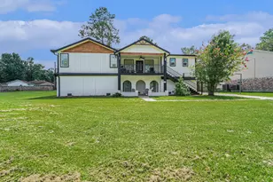 302 Brook Hollow Dr, Conroe, TX 77385 - Photo 1