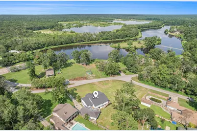 302 Brook Hollow Drive, Conroe, TX 77385 - Photo 35