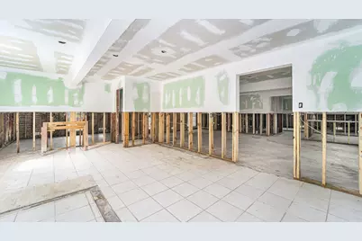 302 Brook Hollow Drive, Conroe, TX 77385 - Photo 23