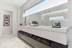 2169 University Blvd, Houston, TX 77030 - Photo 29