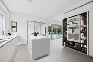 2169 University Blvd, Houston, TX 77030 - Photo 13