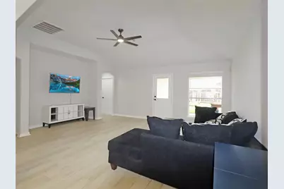 749 Grassy Knoll Lane, La Marque, TX 77568 - Photo 3