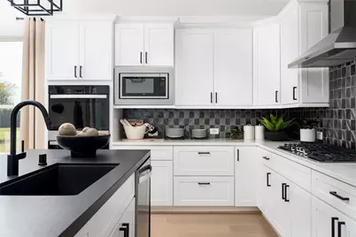 6210 Lush Pasture Lane, Manvel, TX 77578 - Photo 9