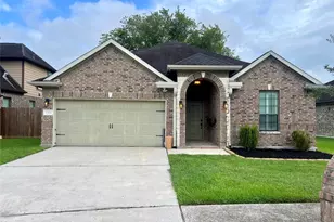 2212 Dove Haven Ln, League City, TX 77573 - Photo 1