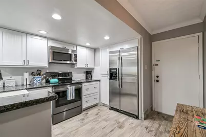 7310 Seawall Boulevard #902/903, Galveston, TX 77551 - Photo 21