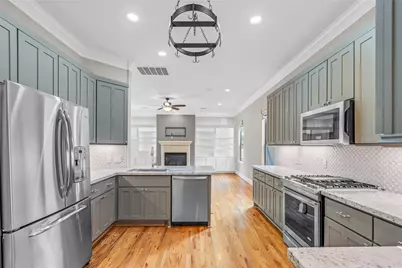 825 Fisher Street, Houston, TX 77018 - Photo 11