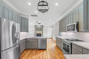 825 Fisher St, Houston, TX 77018 - Photo 11