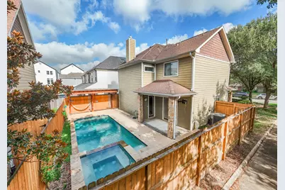 825 Fisher Street, Houston, TX 77018 - Photo 1