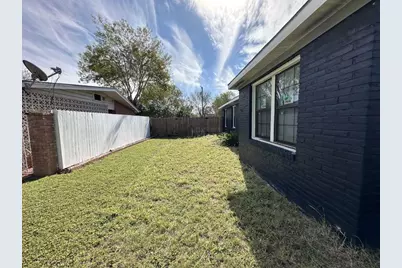 810 E Bowie Avenue, Harlingen, TX 78550 - Photo 15