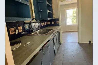 810 E Bowie Avenue, Harlingen, TX 78550 - Photo 5