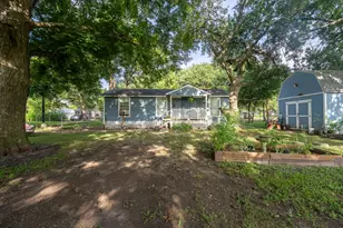 2200 5th St, Bay City, TX 77414 - Photo 1