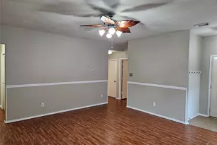 13111 Cherryglade Ct, Houston, TX 77044 - Photo 9