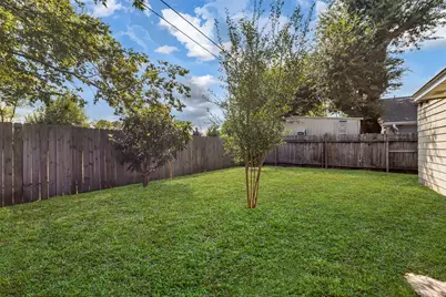 7227 Greenyard Drive, Houston, TX 77086 - Photo 33