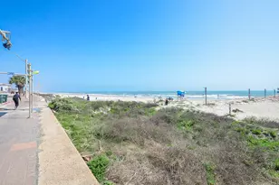 6102 Seawall Blvd, Galveston, TX 77551 - Photo 7