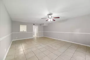 5204 Arboles Dr, Houston, TX 77035 - Photo 7