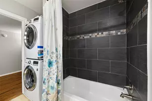 5204 Arboles Dr, Houston, TX 77035 - Photo 23