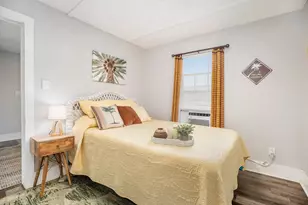 1113 28th St, Galveston, TX 77550 - Photo 19