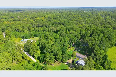 31577 Bohlssen Road, New Caney, TX 77357 - Photo 13