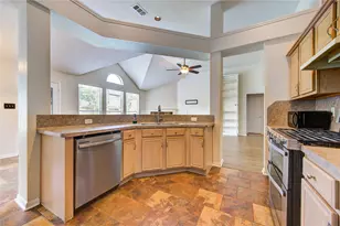 10622 Lonesome Dove Trail, Houston, TX 77095 - Photo 9