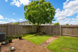 11527 Champions Green Dr, Houston, TX 77066 - Photo 11