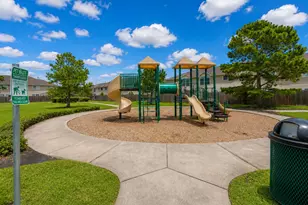 11527 Champions Green Dr, Houston, TX 77066 - Photo 39
