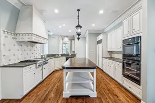 1 Exbury Way, Houston, TX 77056 - Photo 13