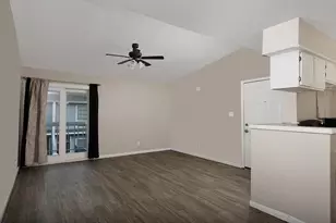9550 Deering Dr, Houston, TX 77036 - Photo 5