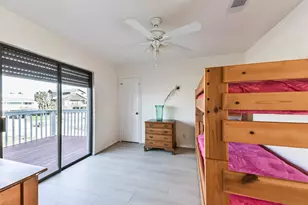 4231 Pelican Ln, Galveston, TX 77554 - Photo 37