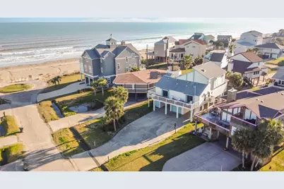 4231 Pelican Lane, Galveston, TX 77554 - Photo 1