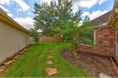 2901 Harvest Hill Drive, Friendswood, TX 77546 - Photo 41