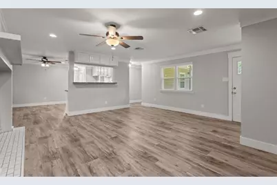 10848 Sandy Lane, Beaumont, TX 77705 - Photo 7