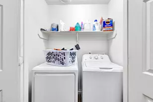 7826 Dairy View Ln, Houston, TX 77072 - Photo 15