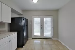 12819 Enchanted Path Dr, Houston, TX 77044 - Photo 5