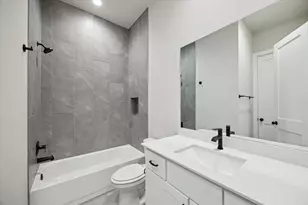 1031 Lake Breeze Dr, Waller, TX 77484 - Photo 33