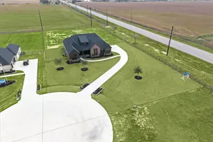 1031 Lake Breeze Dr, Waller, TX 77484 - Photo 3