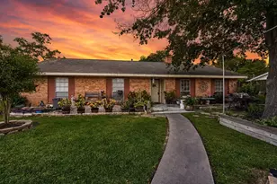 1409 Cedarbrook Ct, Seabrook, TX 77586 - Photo 1