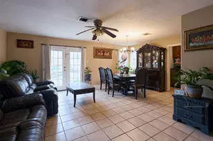 1409 Cedarbrook Ct, Seabrook, TX 77586 - Photo 3