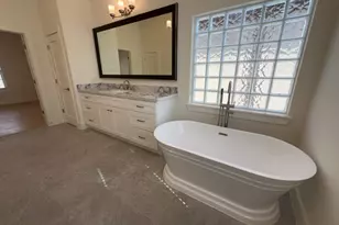 10607 Enclave Shadows Ct, Houston, TX 77043 - Photo 5