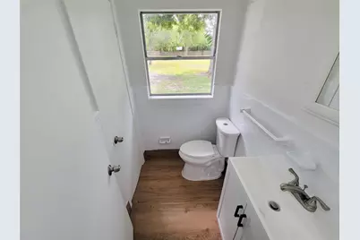 2605 W Dumble Street, Alvin, TX 77511 - Photo 31