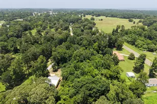 601 Faulkner Ave, Coldspring, TX 77331 - Photo 33