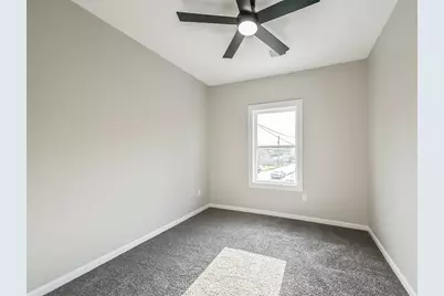 4723 Mallow Street, Houston, TX 77033 - Photo 25
