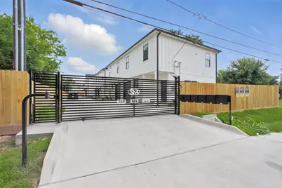 4723 Mallow Street, Houston, TX 77033 - Photo 1