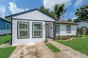 5213 Malmedy Rd, Houston, TX 77033 - Photo 1