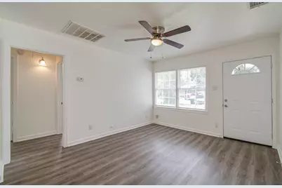 5213 Malmedy Road, Houston, TX 77033 - Photo 9