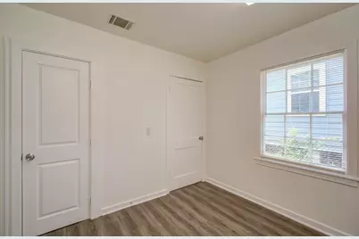 5213 Malmedy Road, Houston, TX 77033 - Photo 15