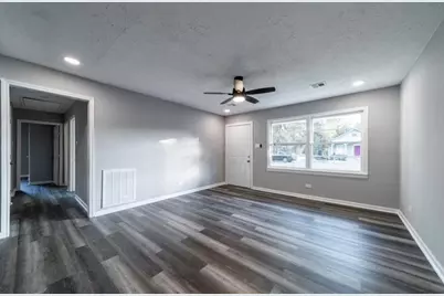 4611 Nevada, Dickinson, TX 77539 - Photo 3