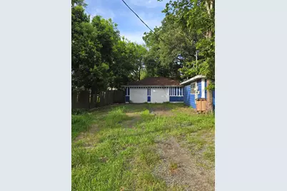 4611 Nevada, Dickinson, TX 77539 - Photo 9