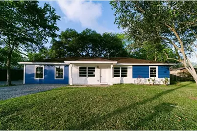 4611 Nevada, Dickinson, TX 77539 - Photo 1