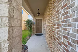 9940 Swallow Dr, Conroe, TX 77385 - Photo 3