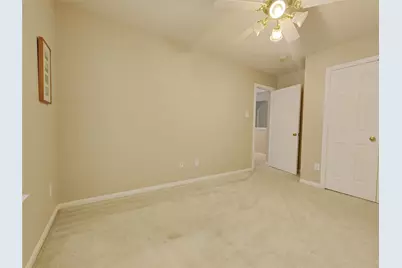 1035 Sussex Trail, Pearland, TX 77584 - Photo 11